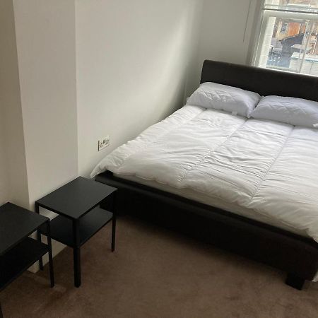 Two Double Bedroom Flat In Soho London Kültér fotó