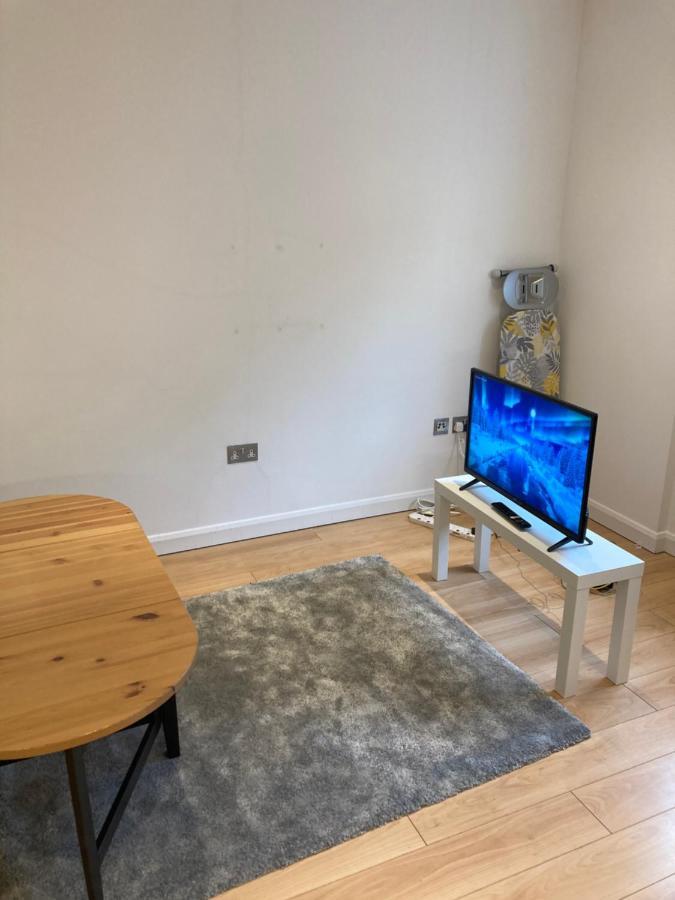 Two Double Bedroom Flat In Soho London Kültér fotó